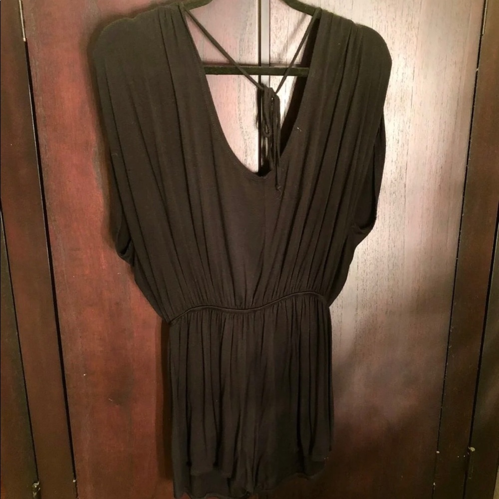 Romper - Picture 2 of 3